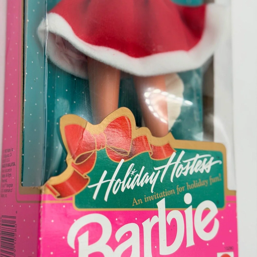 Mattel Holiday Hostess Barbie Special Edition 1992 Red Velvet Dress 10280 NIB